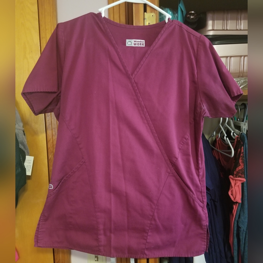 Wonderwork scrub set